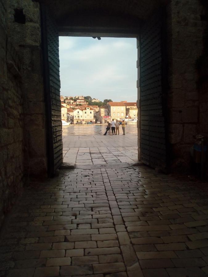 Apartman Radic Traù Esterno foto