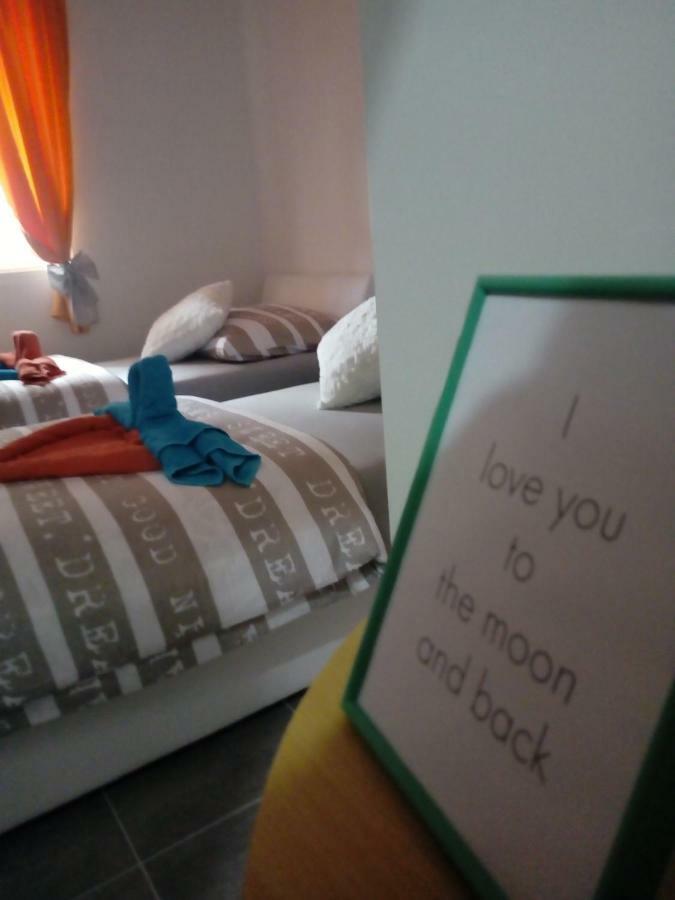 Apartman Radic Traù Esterno foto